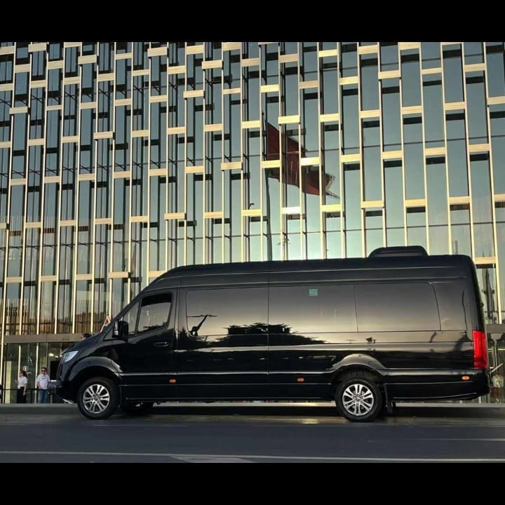 Mercedes Sprinter VIP 2