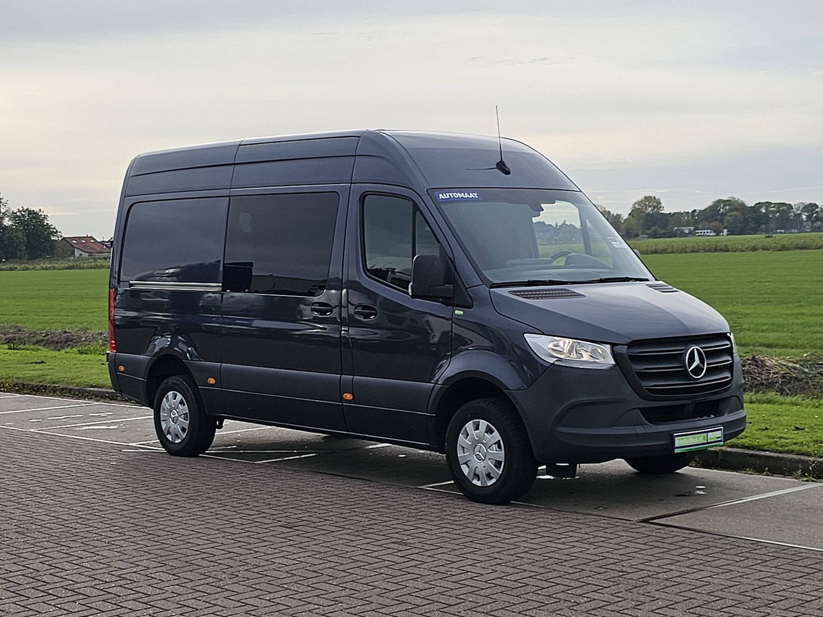 Mercedes Sprinter VIP 1