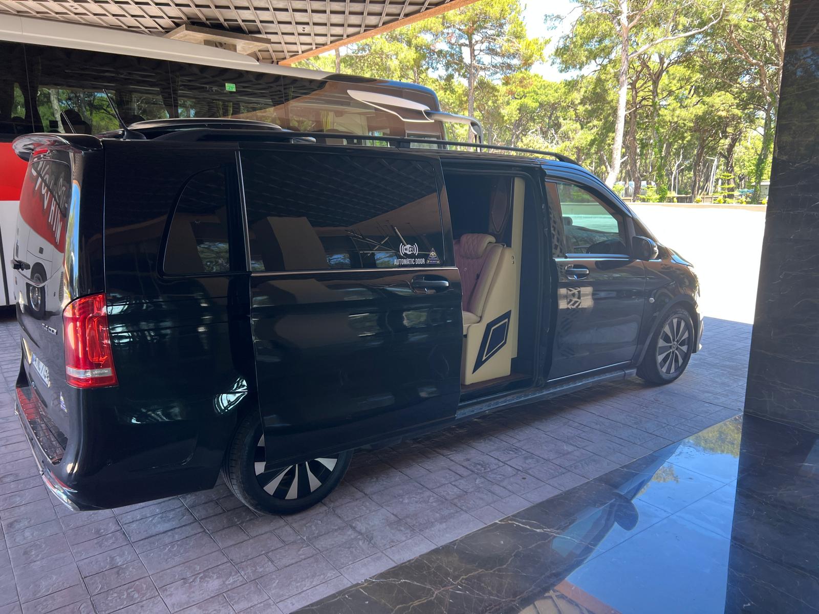 Mercedes Vito Ultra VIP2 VIP Transfer Vehicle